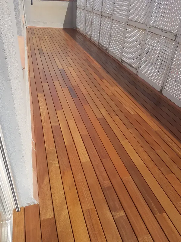 instalación de tarima exterior en instalacion tarima exterior - vista del proyecto mostrando acabado perfecto